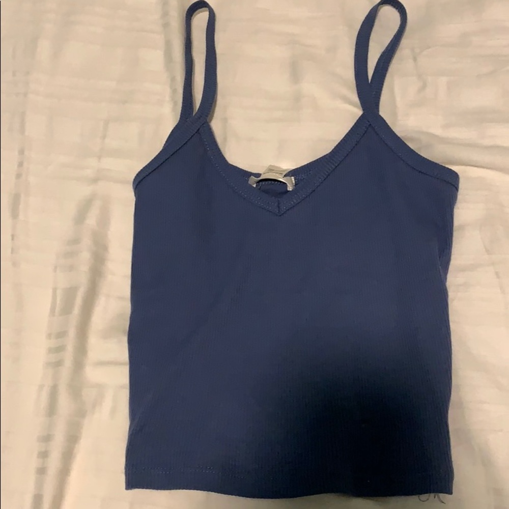 Cropped blue tank top
